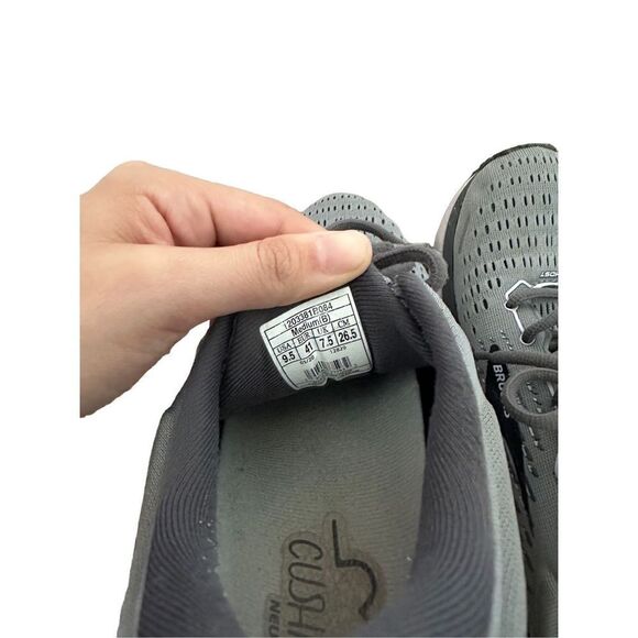 Brooks Womens Ghost 13 Running
Shoes Grey / Blackened Pearl / Purple
9.5 - Picture 9 of 9